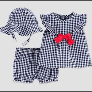 Top & bottom set with hat.